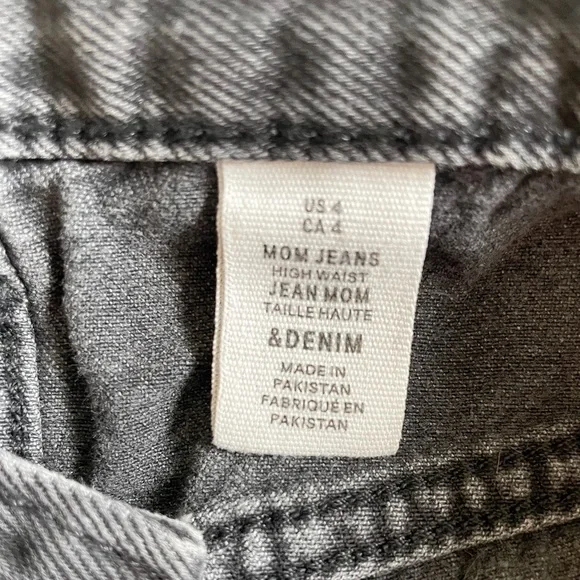 High Waisted Baggy Jeans - Picture 5 of 9